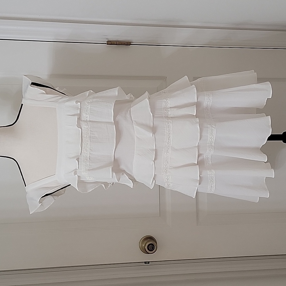 BCBGMAXAZRIA Lalani Dress, Size 2. White. Halter. Ruffled. Tiered. NEW with Tags